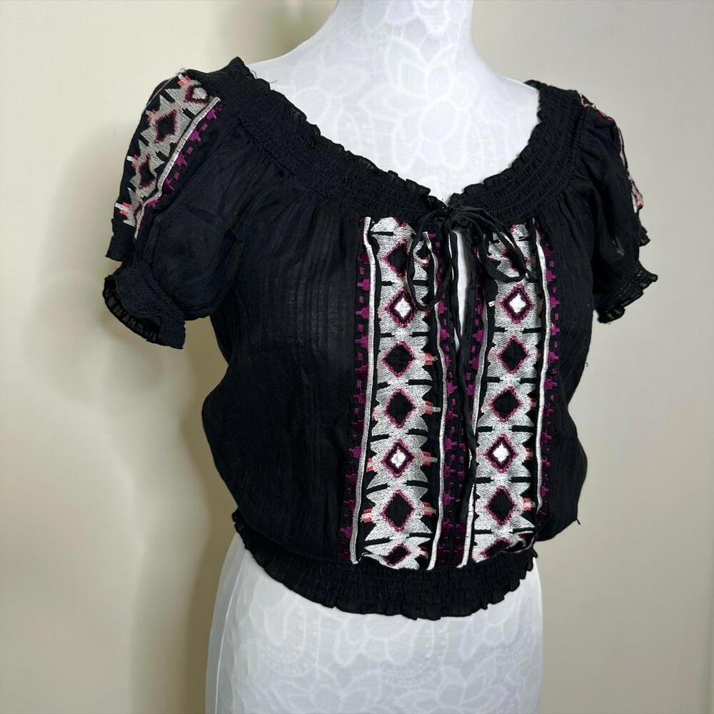Bebe Black Embroidered Off-the-Shoulder Blouse – Size S